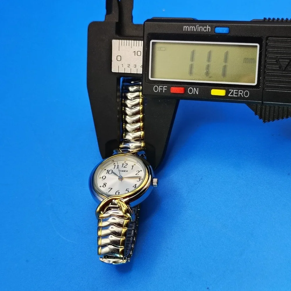 Vintage 1998 Timex Elegance Bowtie 30mm Two Tone Women's‎ Quartz Watch Size 4-8+